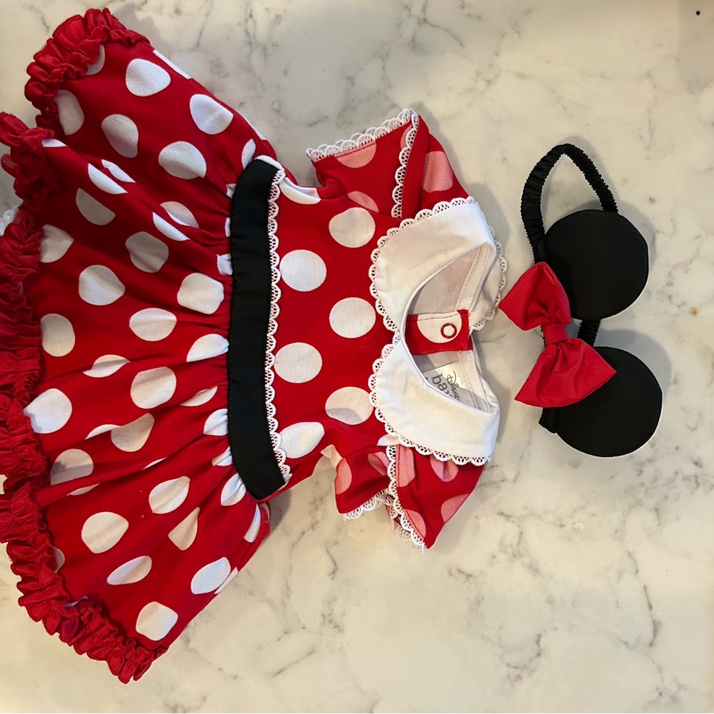 Minnie Mouse costume with matching headband